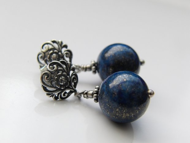 Handgemaakte Zilveren Oorstekers met Lapis lazuli "Denim" 