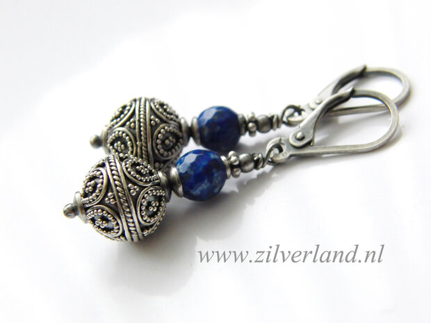 Zilveren Oorbellen met Bali Kralen en Lapis Lazuli