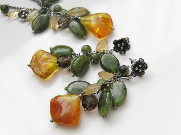 Edelstenen Oorbellen met Barnsteen en Nefriet 	