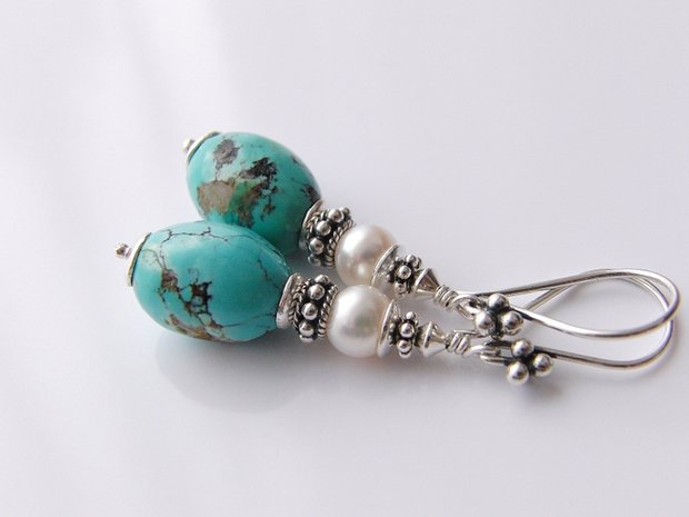 Zilveren Oorbellen met Turkoois en Zoetwaterparels