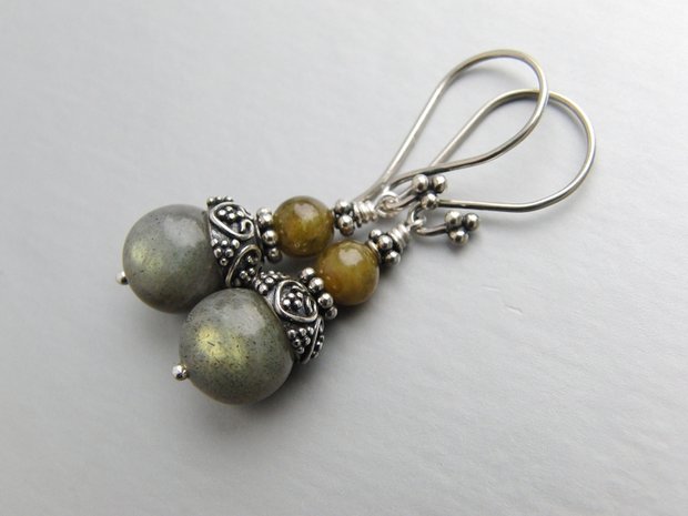 Zilveren Oorbellen met Labradoriet en Toermalijn