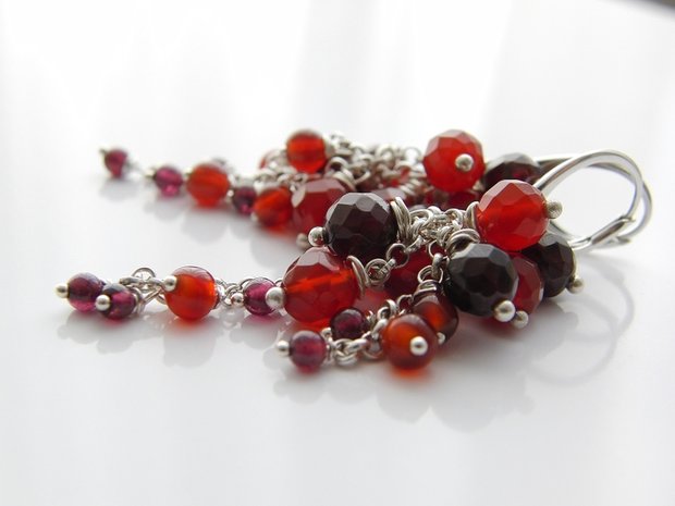 Zilveren Edelstenen Oorbellen met Granaat en Carneool