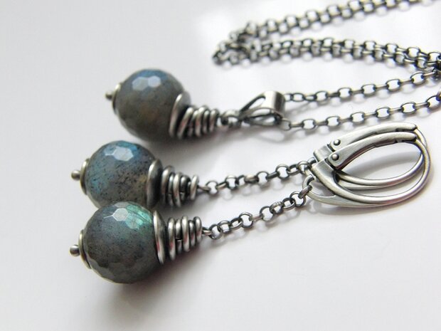 Sieraden Set- Oorbellen en Ketting met Labradoriet