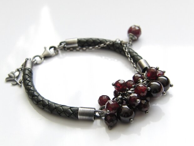 Edelstenen Armband met Granaat en Leer
