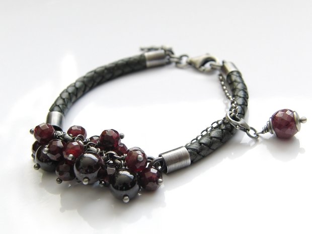 Edelstenen Armband met Granaat en Leer