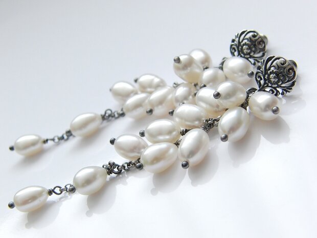 Sterling Zilveren Bali Oorstekers met Zoetwaterparels