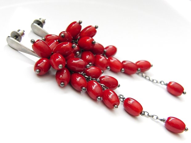 Zilveren Oorstekers met Koraal 