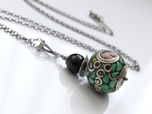 Sterling Zilveren Ketting met Tibetaanse Kraal en Onyx