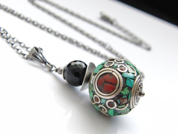 Sterling Zilveren Ketting met Tibetaanse Kraal en Onyx