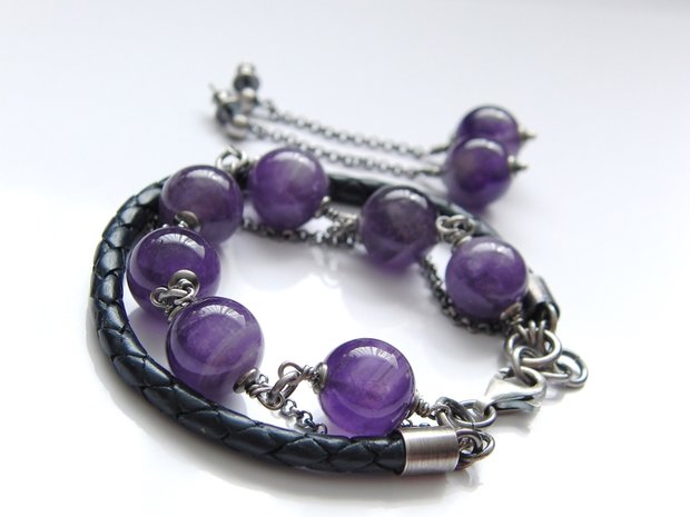 Zilveren Edelstenen Armband "Amethist in Leder"