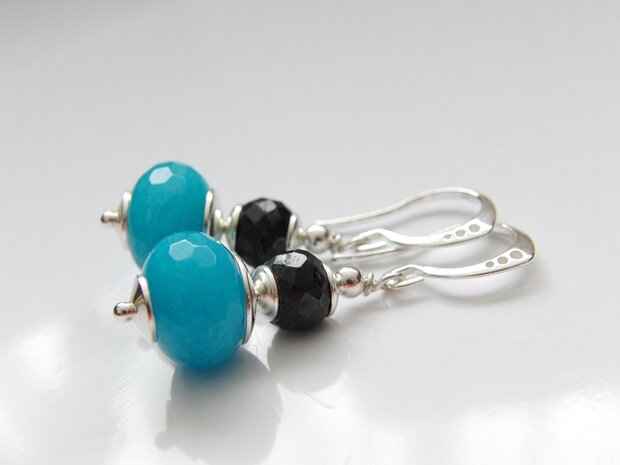 Zilveren Oorbellen met Jade en Saffier