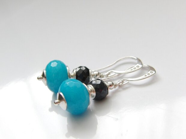 Zilveren Oorbellen met Jade en Saffier