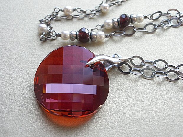 Zilveren Ketting met Swarovski Twist Red Magma