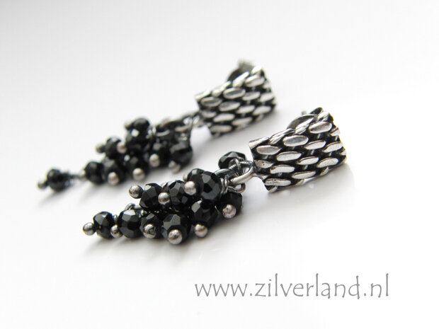 Handgemaakte Zilveren Oorstekers met Spinel