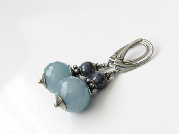 Edelstenen Oorbellen met Jade en Saffier