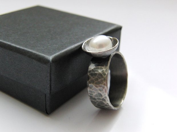 Handgemaakte Sterling Zilveren Ring met Zoetwaterparel