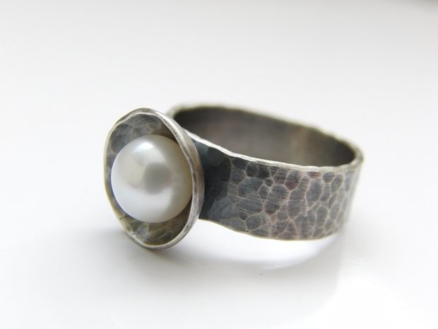 Handgemaakte Sterling Zilveren Ring met Zoetwaterparel