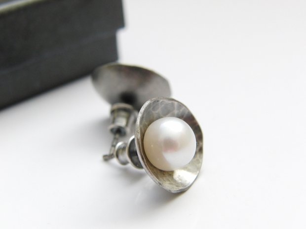 Handgemaakte Oorstekers met Zoetwaterparels