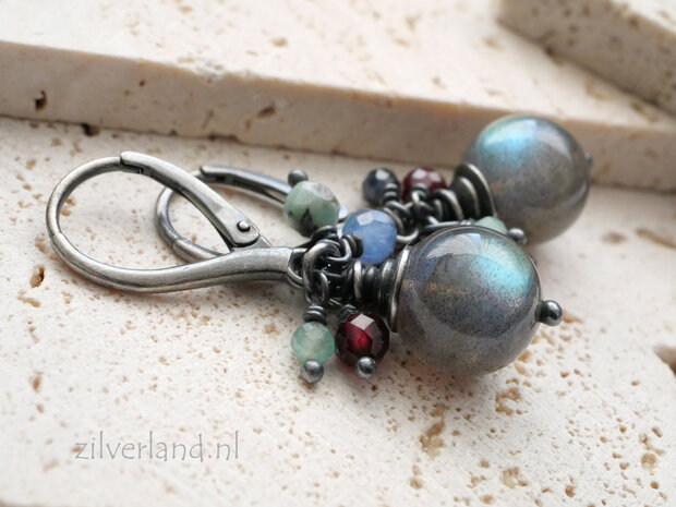 Labradoriet oorbellen