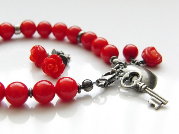 Sieraden Set- Zilveren Armband en Oorstekers met Koraal