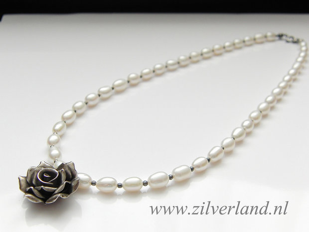 Sterling Zilveren Ketting met Zoetwaterparels "Roos"