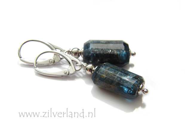 Handgemaakte Zilveren Oorbellen met Kyaniet Edelstenen- Gerhodineerd