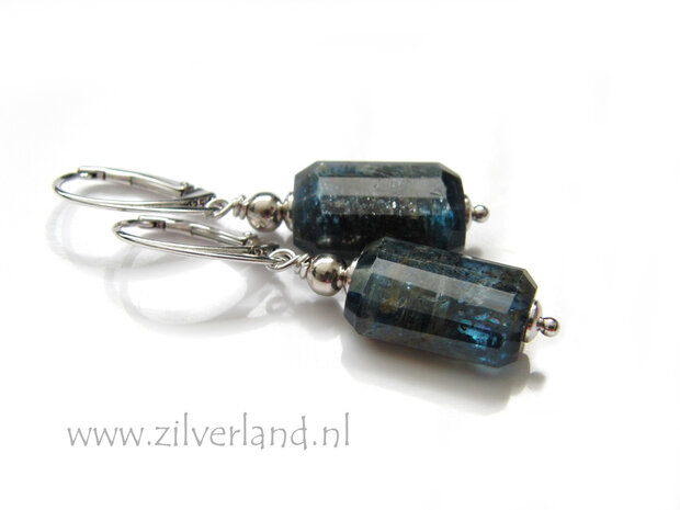 Handgemaakte Zilveren Oorbellen met Kyaniet Edelstenen- Gerhodineerd