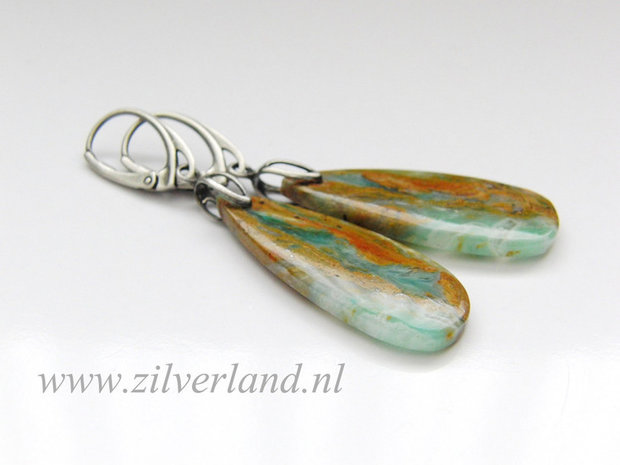 Sterling Zilveren Oorbellen met Blauwe Opaal