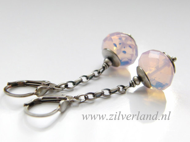 Oorbellen met Opaliet