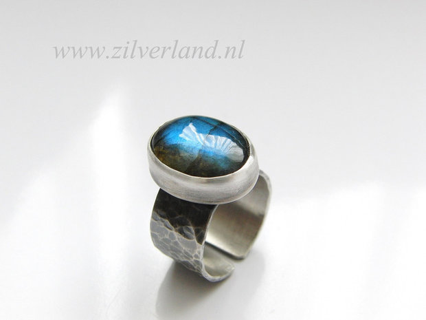 -Handgemaakte Sterling Zilveren Ring met Labradoriet