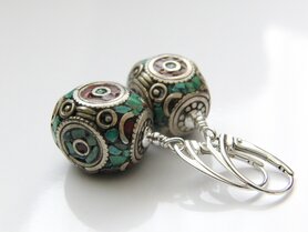 Zilveren Oorbellen met Tibetaanse Kralen 4