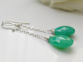 Zilveren Oorbellen met Chalcedoon Briolettes