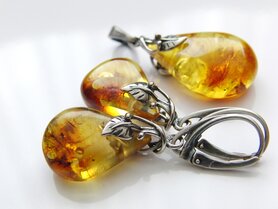 Handgemaakte Sieraden Set- Oorbellen en Hanger "Barsteen Druppels"