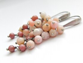 Zilveren Oorbellen met Roze Opaal en Rhodoniet