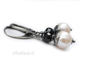 Handgemaakte Oorbellen met Zoetwaterparels en Spinel Edelstenen