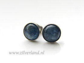 Handgemaakte Zilveren Oorstekers met Kyaniet